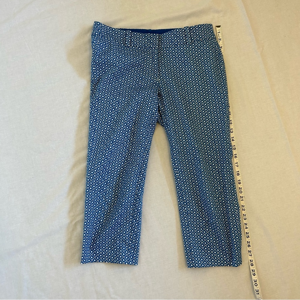 Ann Taylor Blue White Carnegie Crop Geometric Print Crop Pants Size 2P - Picture 8 of 9